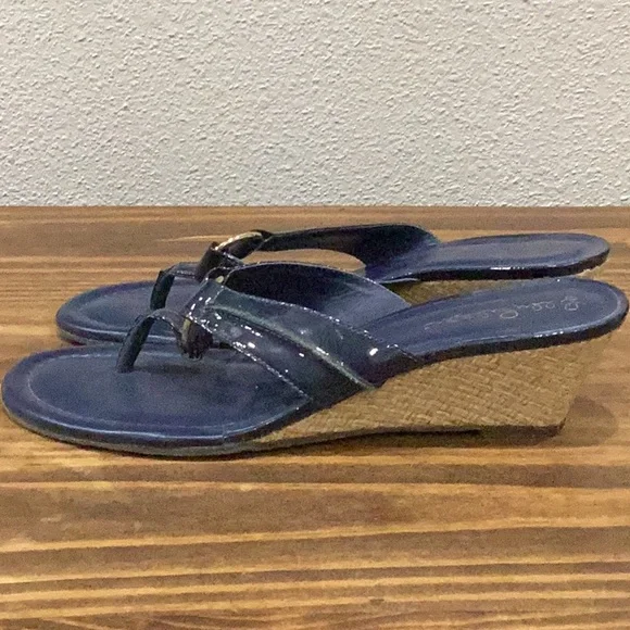 Preowned Lilly Pulitzer Wedge Sandals Dark Blue Size 7.5 (Item#S041) - Picture 3 of 9